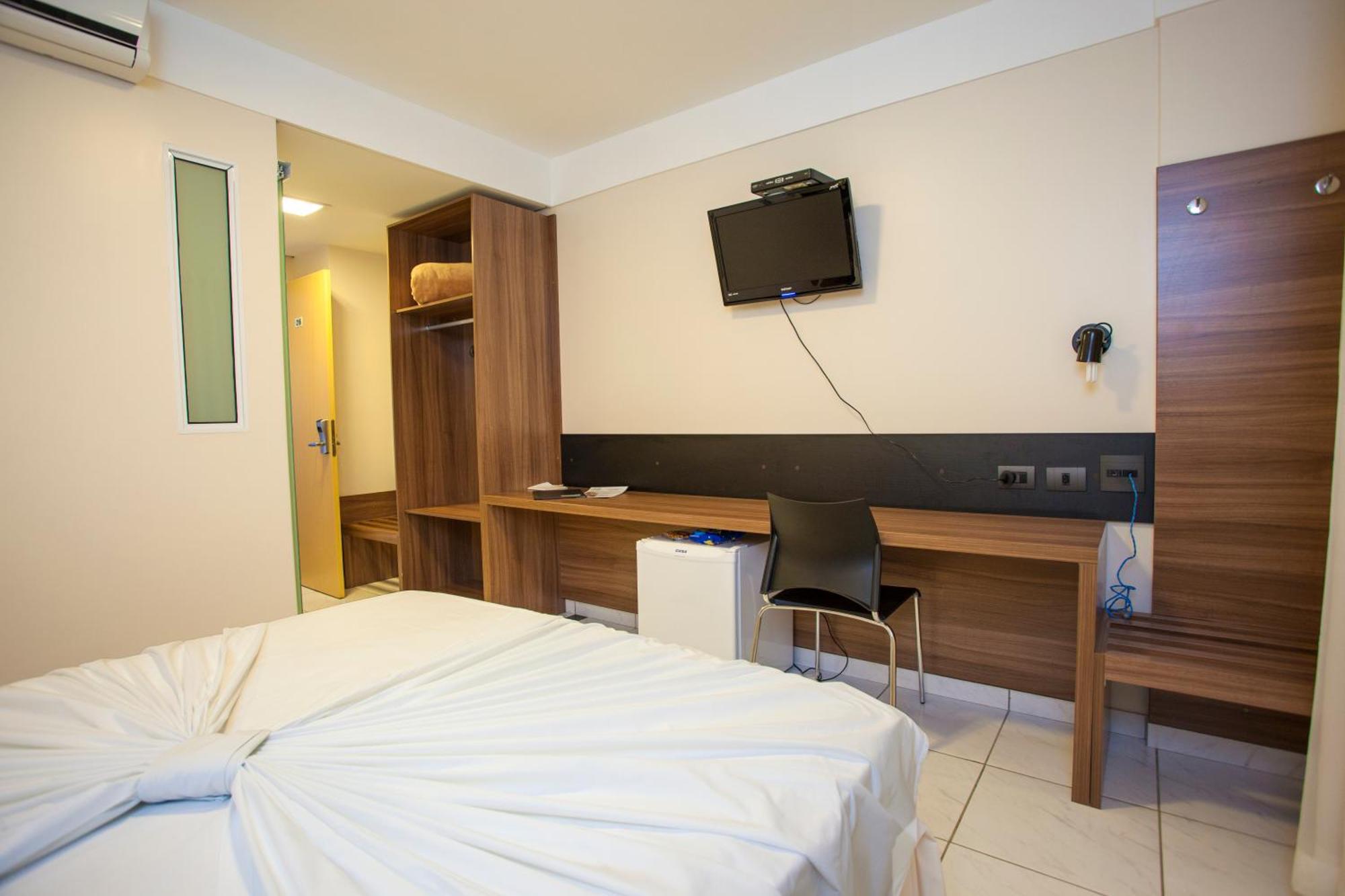 Estoril Hotel Marília Zewnętrze zdjęcie
